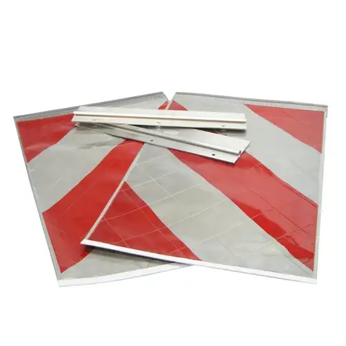 Kit bandierine CE/TUV neutre catarifrangenti con supporti di fissaggio