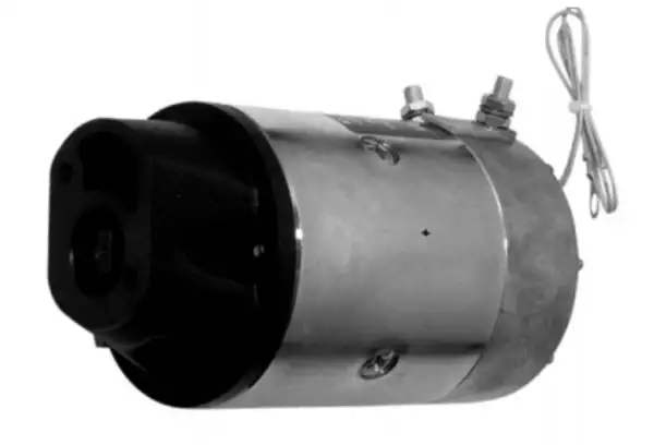 Motore 2 KW, 24 Volts, chiuso, maschio, senso di rotazione orario senza relè