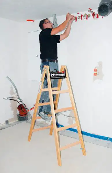 Scala a libro a pioli, in legno privo di nodi, 2 x 4 pioli