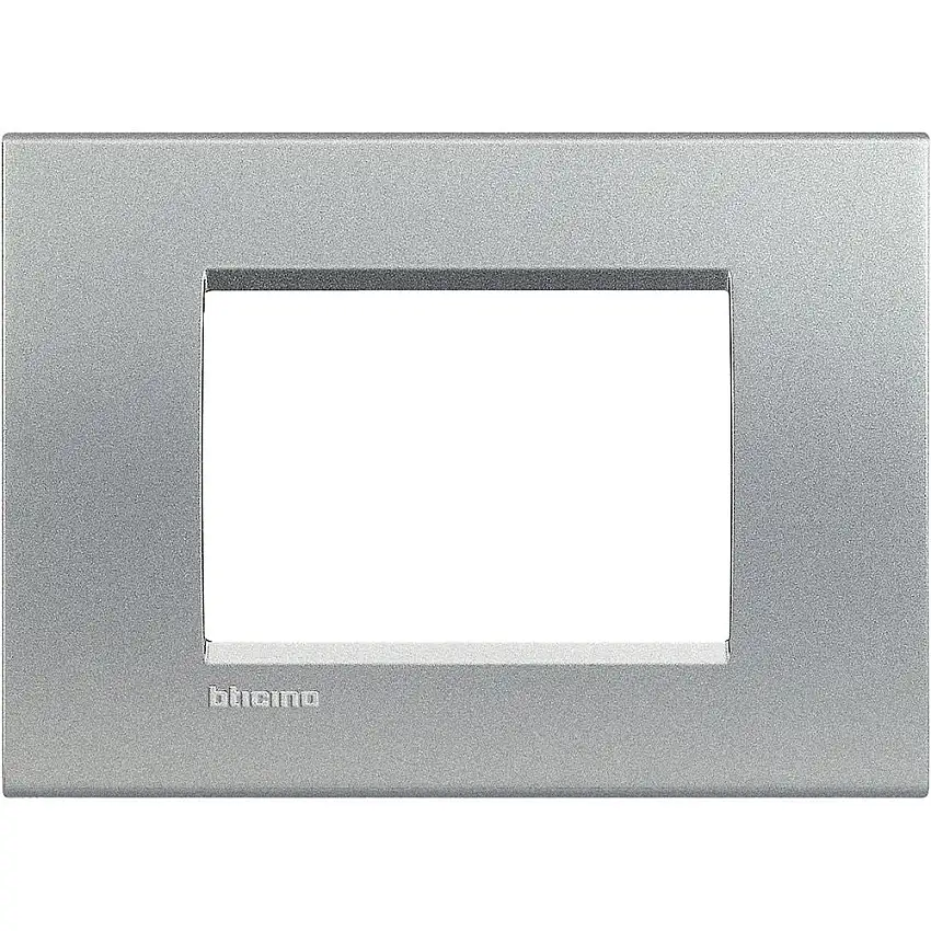 Living Placca 3P Tech - BTicino Serie Living