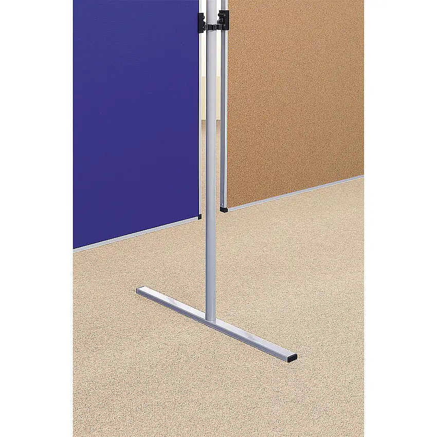 Montante – eurokraft basic con basamento piatto a T