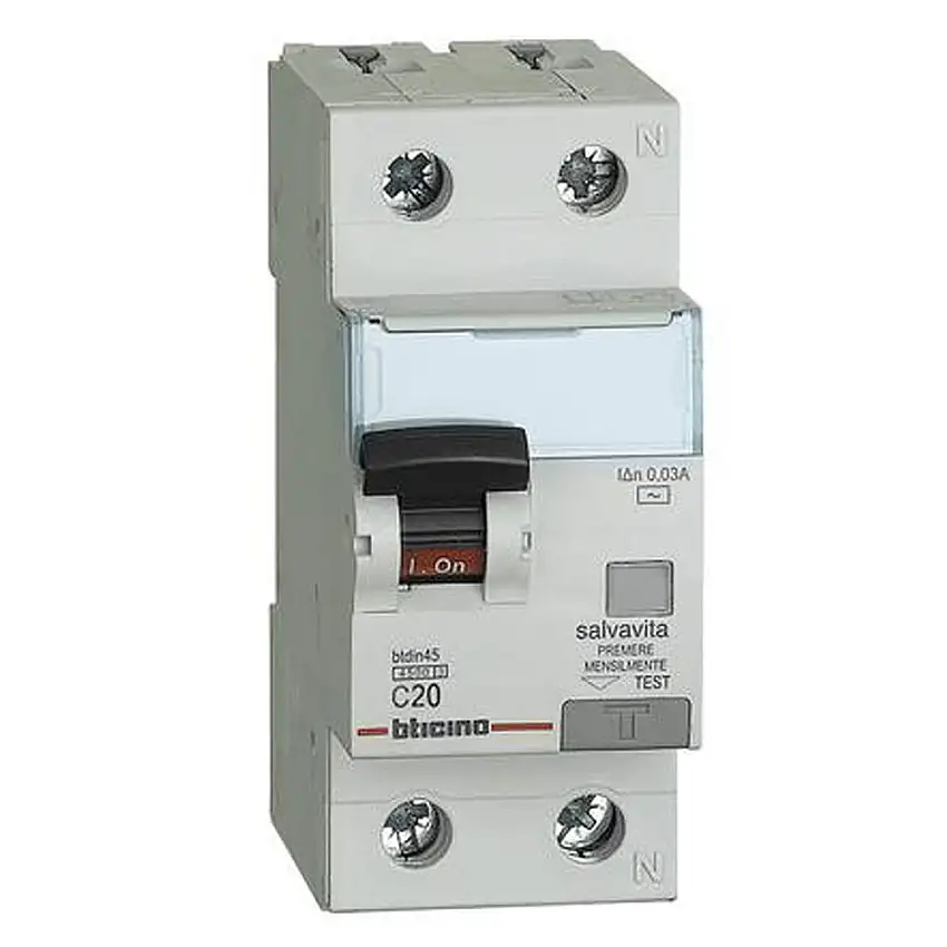 Differenziale magnetotermico 1P+N 0,03 20A marchio Bticino