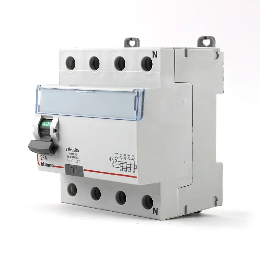 Differenziale puro 0,03A 4 moduli 25A Bticino