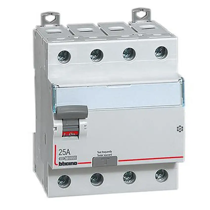 Differenziale puro 0,03A 4 moduli 40A Bticino