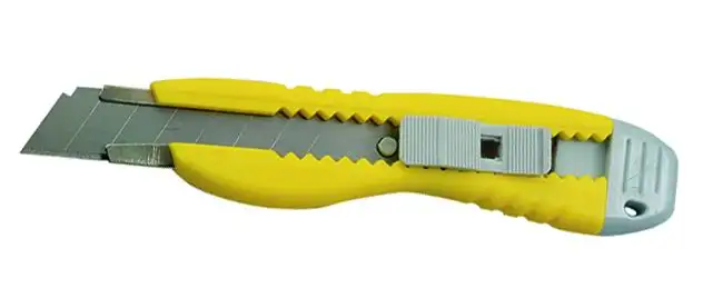COLTELLI LAMA SPEZZARE VIGOR METAL/GUIDE GIALLI BIG 18 MM 30 PZ